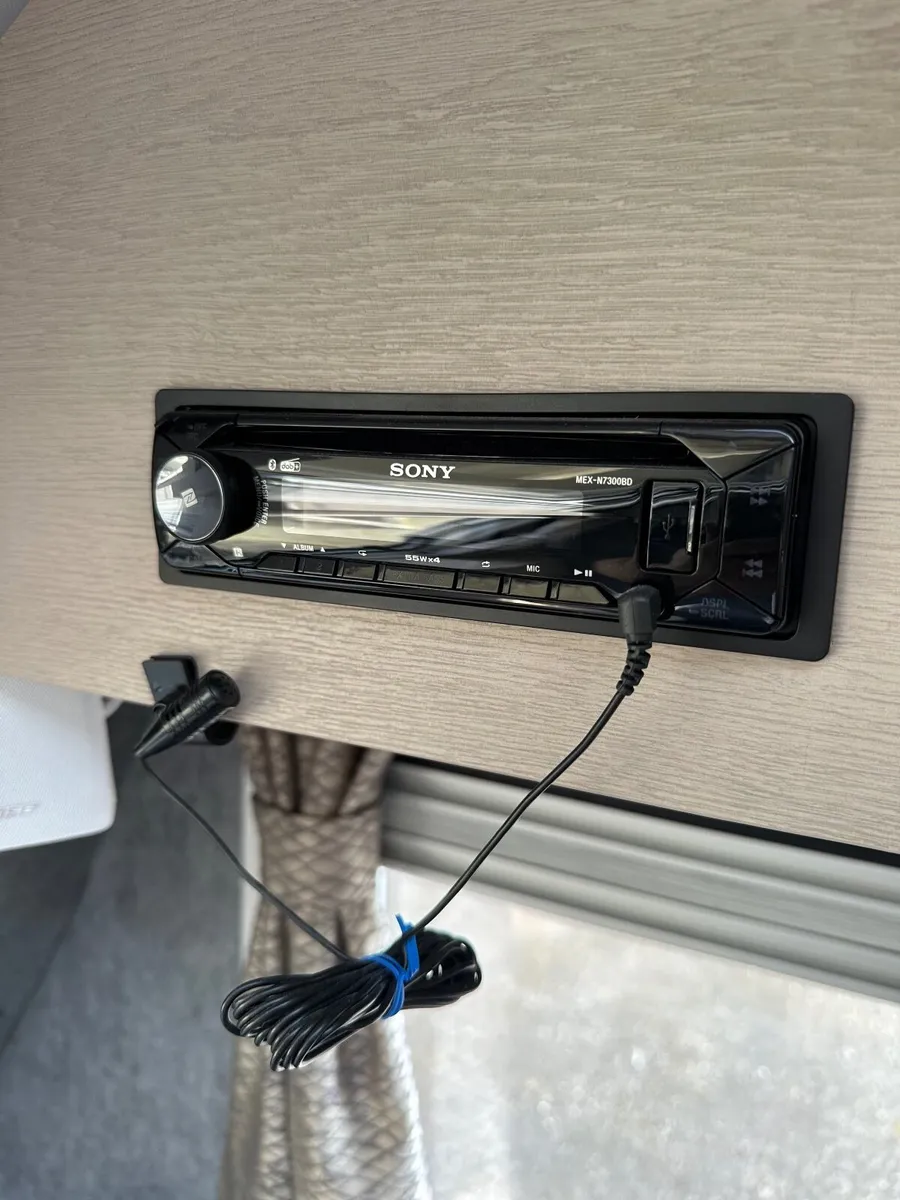 6 Berth Caravan - Image 4