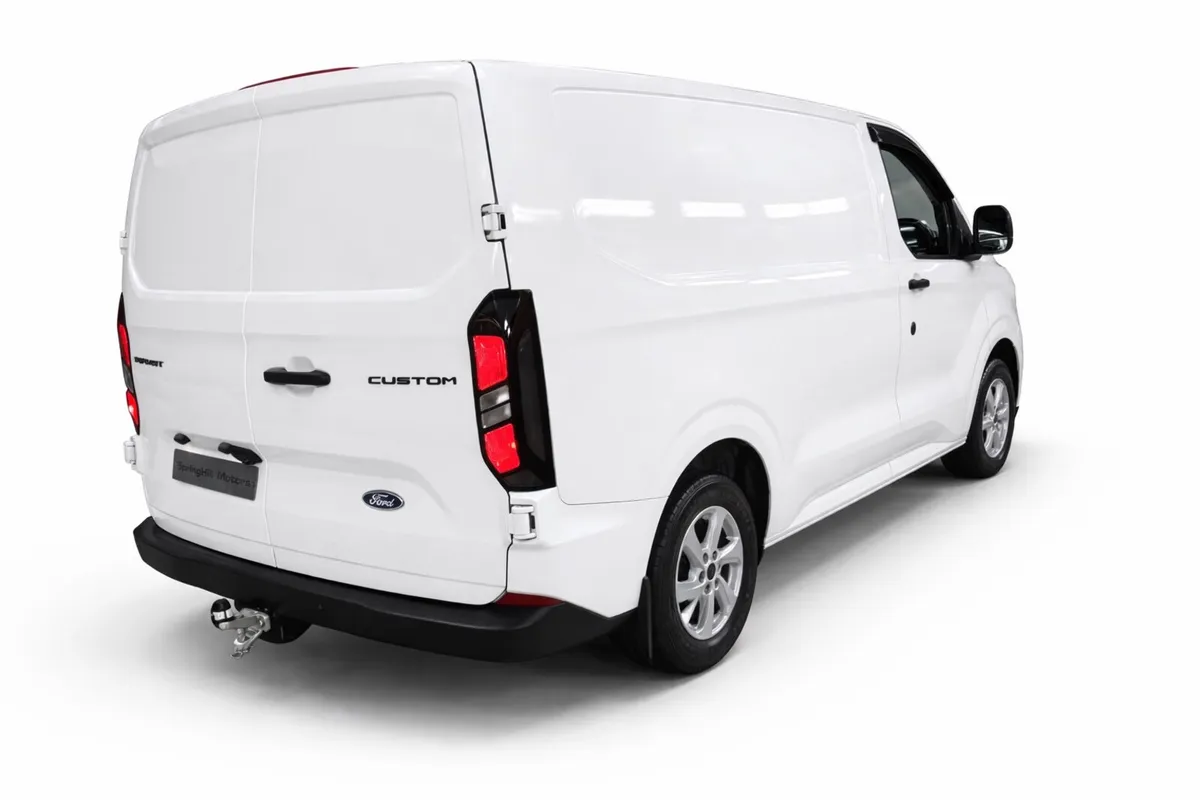 FORD TRANSIT CUSTOM TREND.( NO VAT ) - Image 4