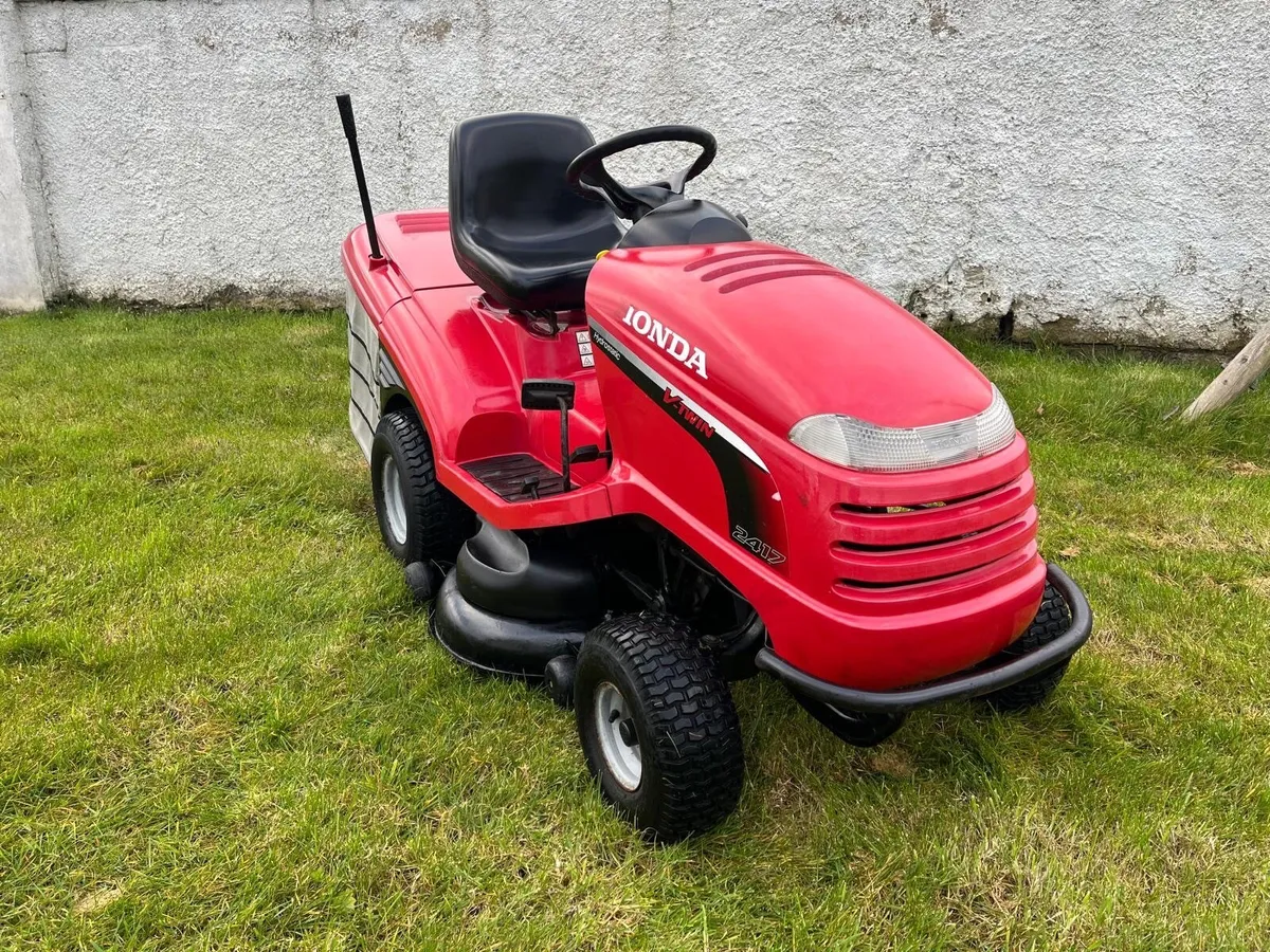 Honda 2417 hydrostatic ride on lawnmower - Image 3