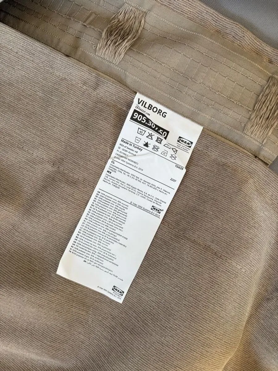 4 Sets of Curtains - Image 3