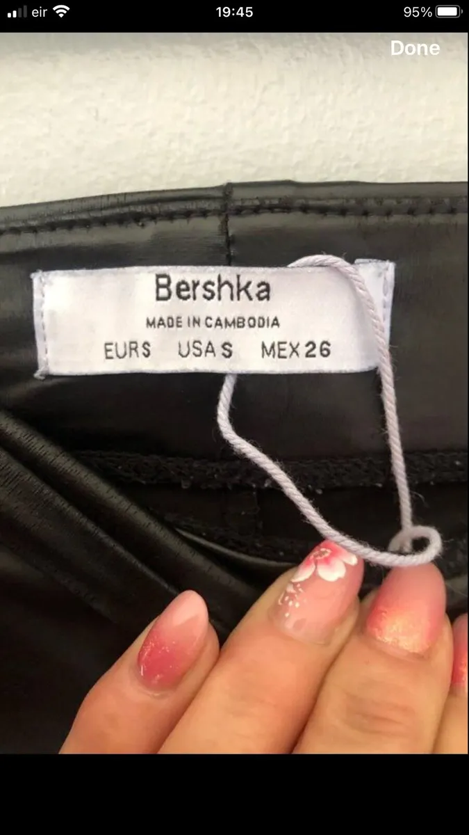 Ladies bershka trousers size S €5 - Image 3