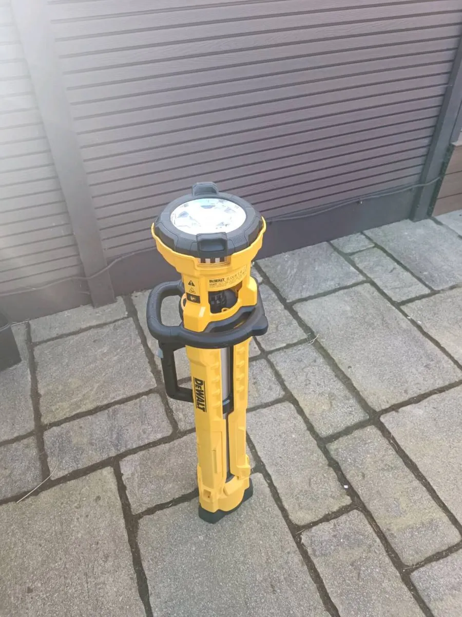 DeWalt dcl079 light. Brand new