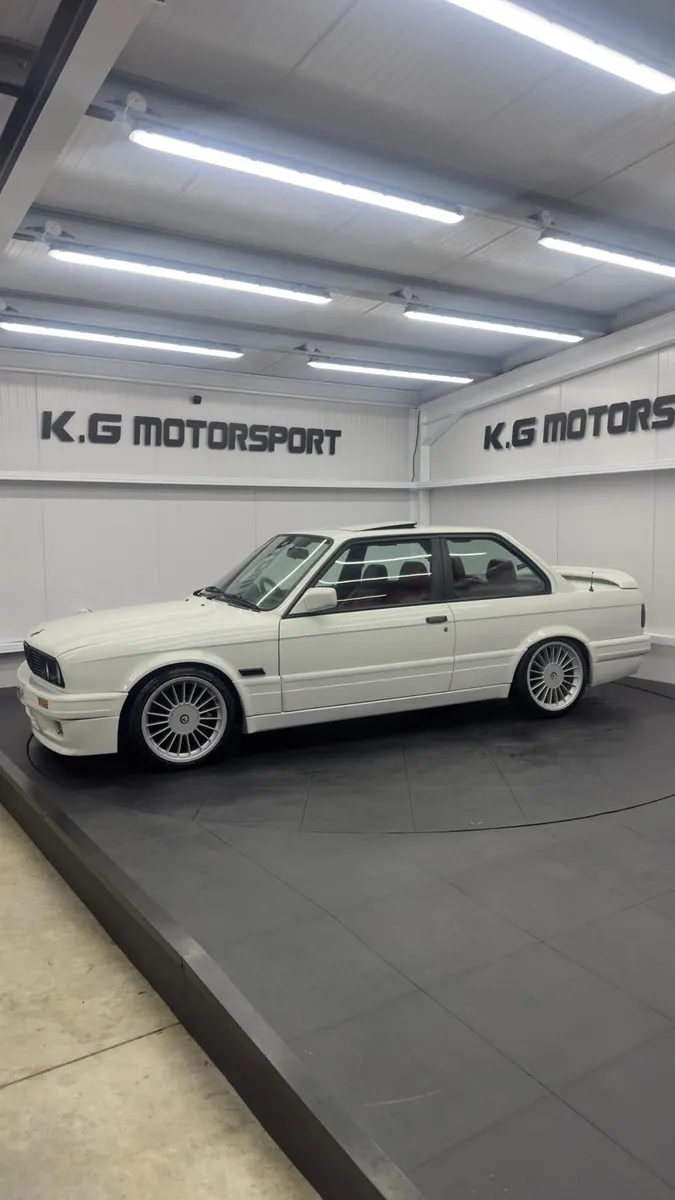 1989 BMW 325i - Image 1