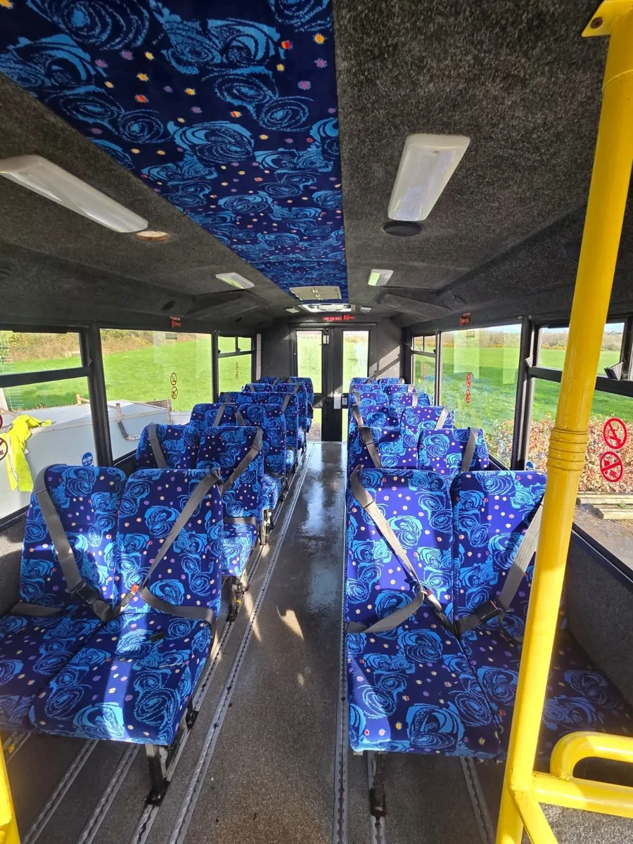 Mercedes-Benz Other 2006 - Image 2