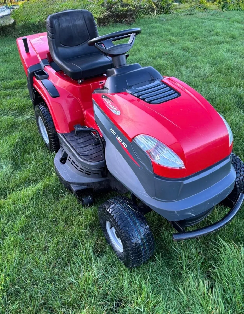 Mint Condition Castlegarden mower - Image 4
