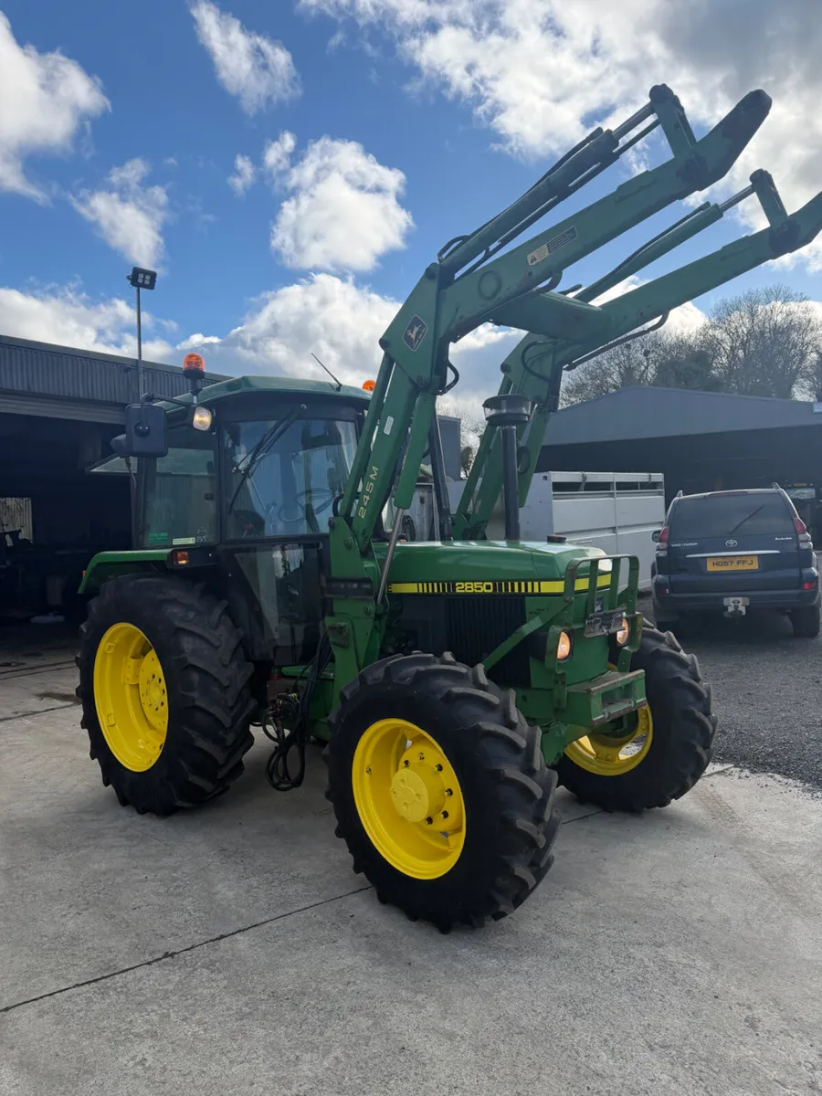 John Deere 2850 - Image 3