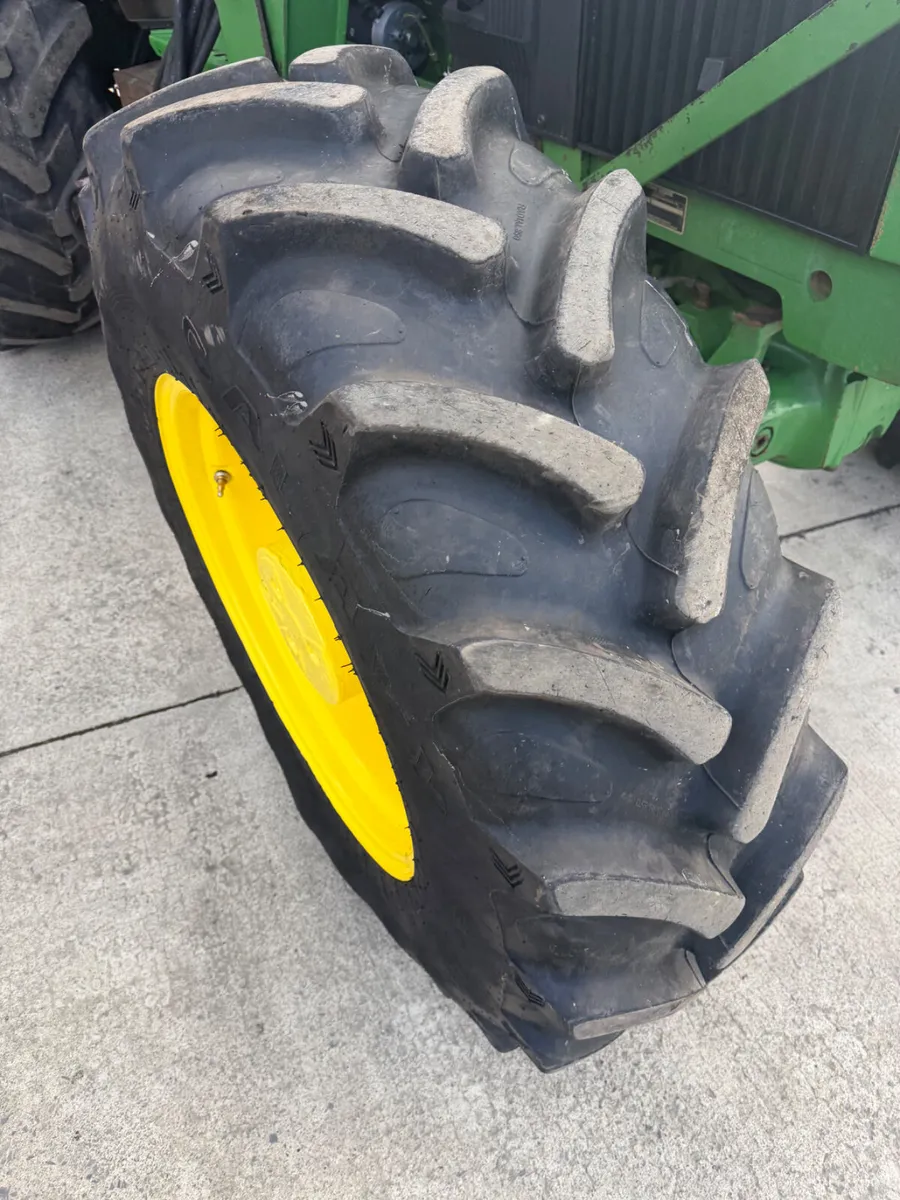 John Deere 2850 - Image 2