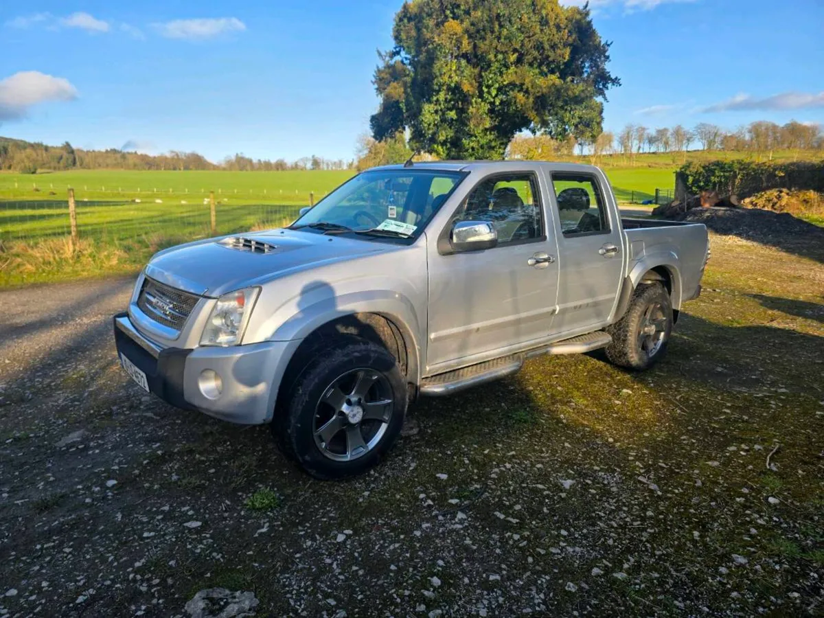 2010 Isuzu D-max - Image 3