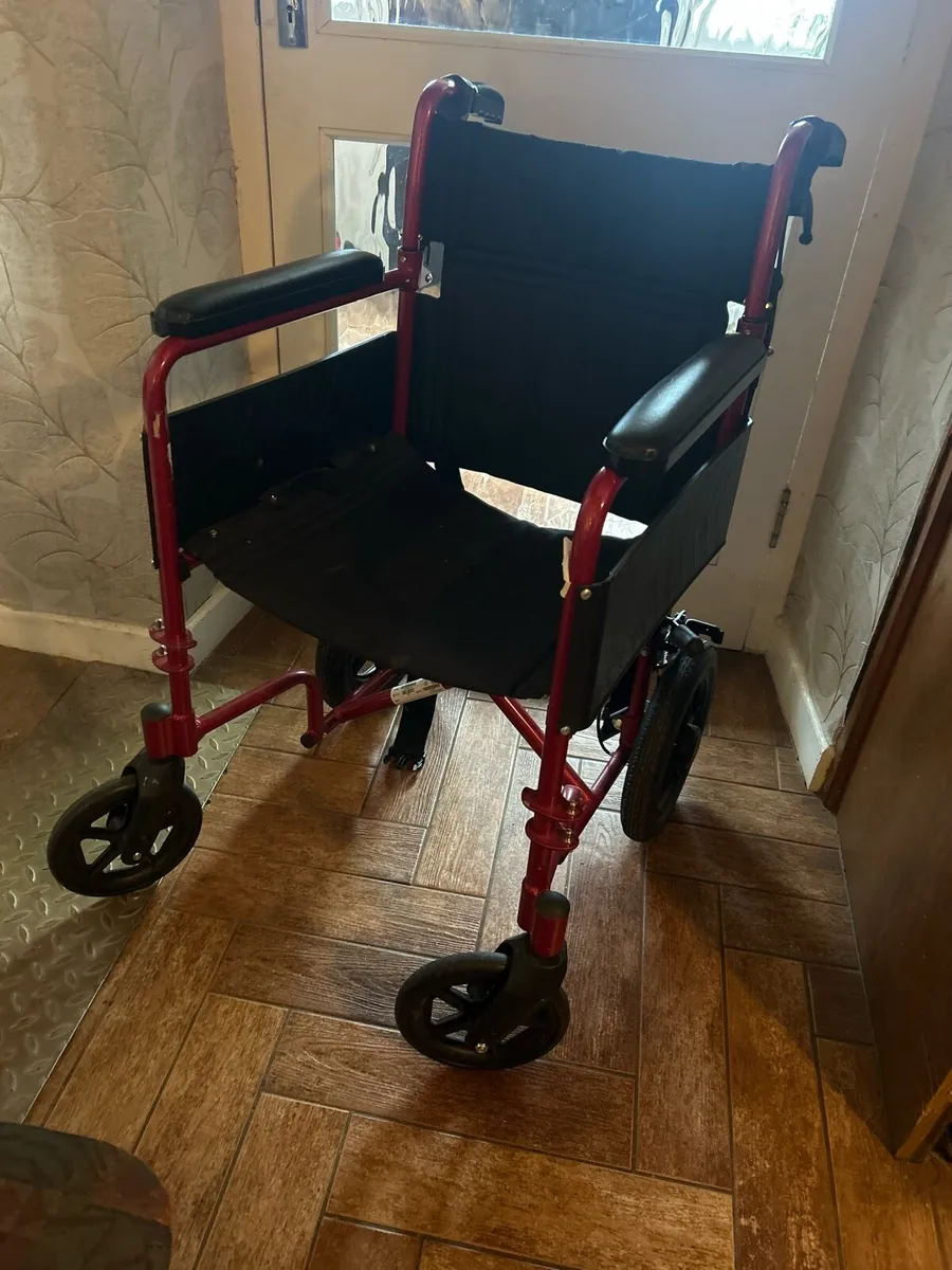 Wheelchair and walker - Image 4