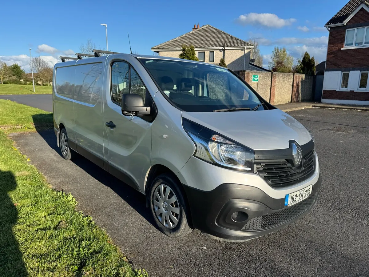 Renault Trafic - Image 2