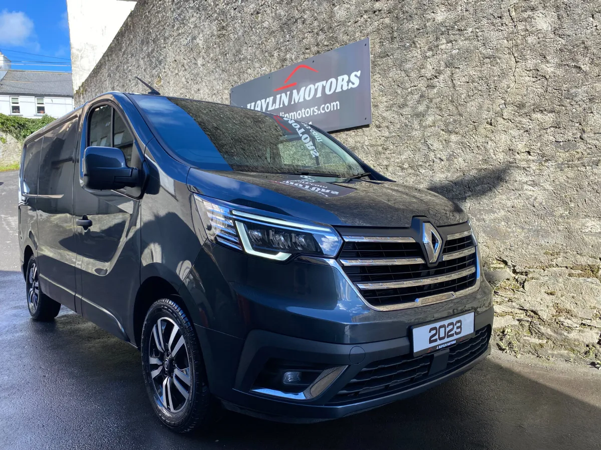 March 2023 Renault Trafic Sport+ SWB 150 - Image 2