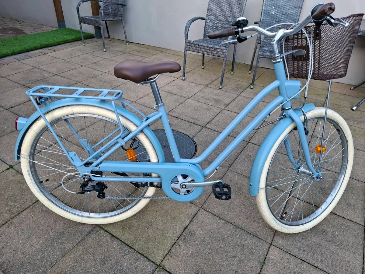 Girls Bike (As new) Elops 520 - Image 1