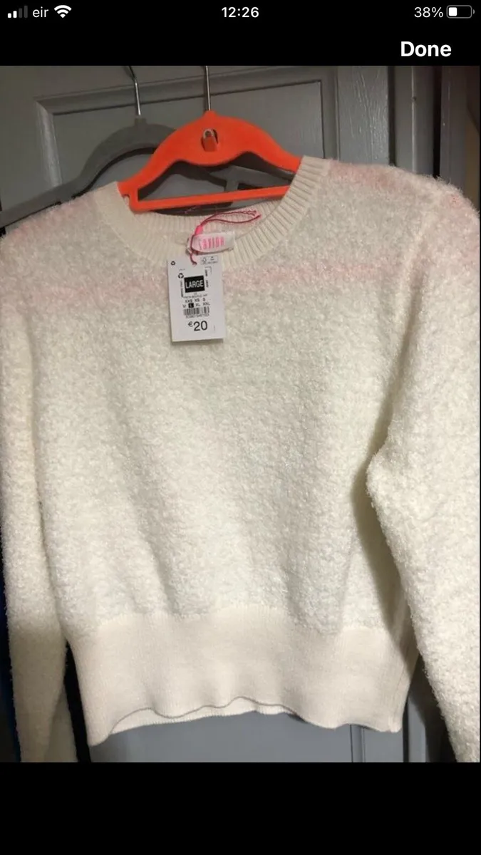 Ladies BNWT jumper size L €10 - Image 2
