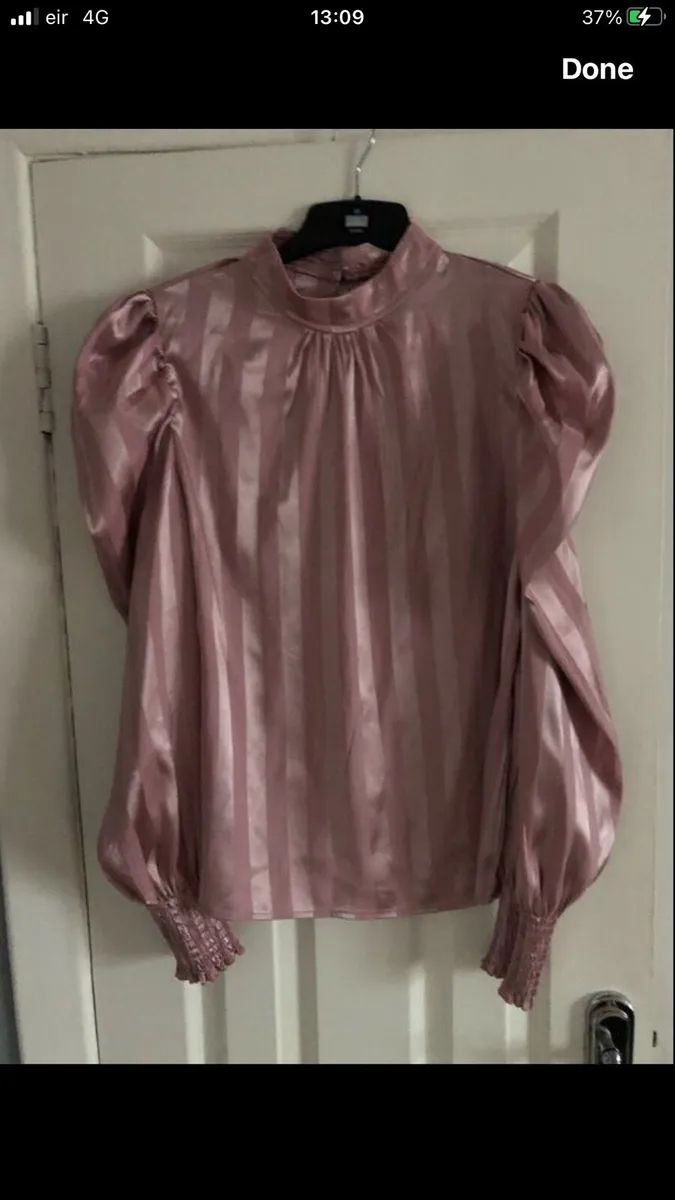 Ladies stunning blouse size L €5 - Image 4