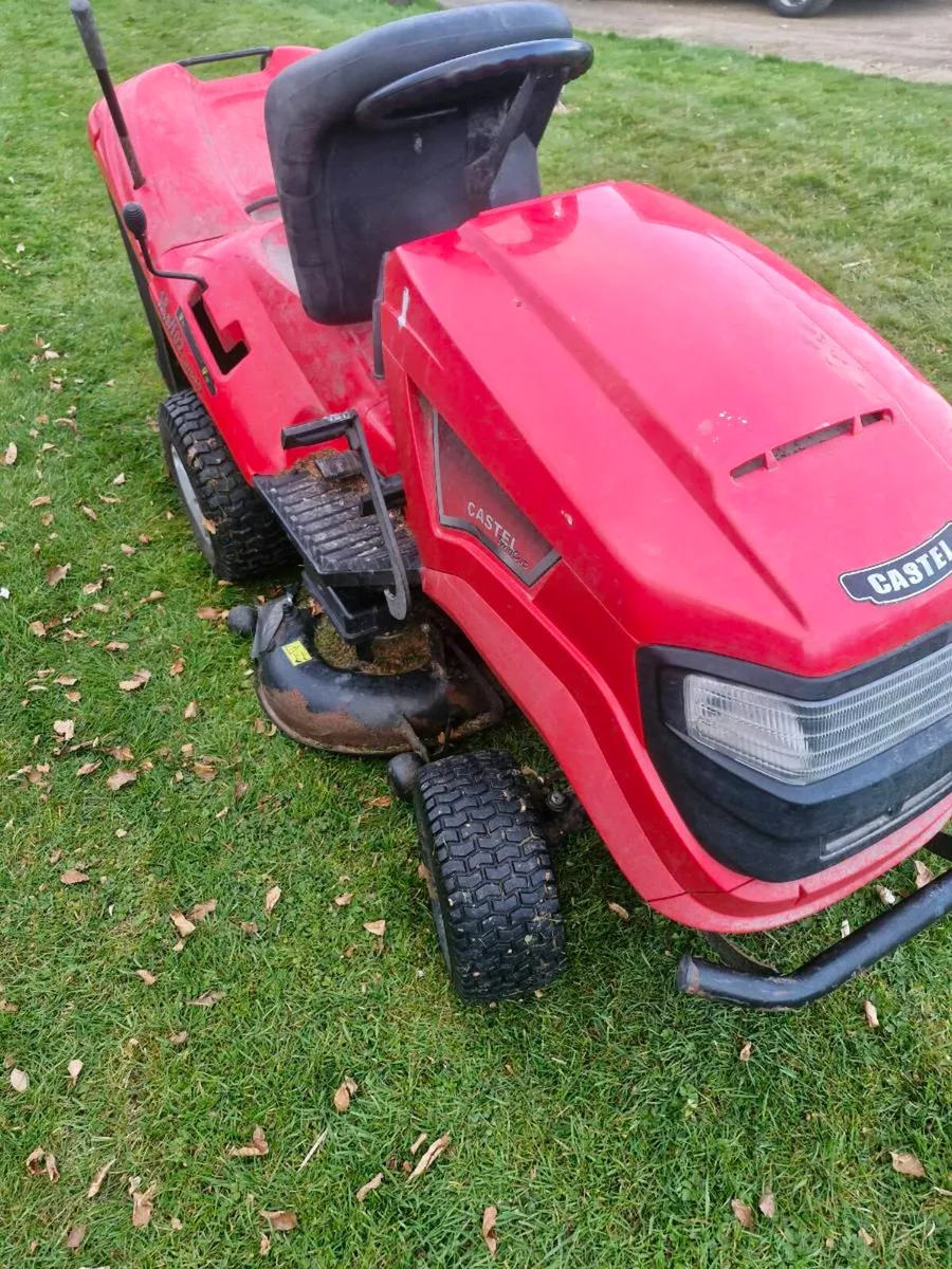Castlegarden ride on mower Delivery available - Image 4