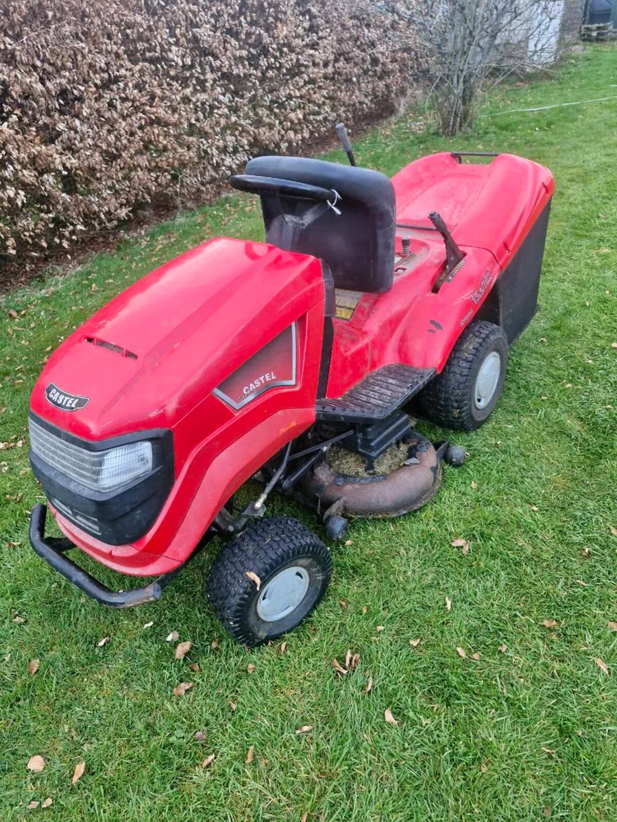 Castlegarden ride on mower Delivery available - Image 1