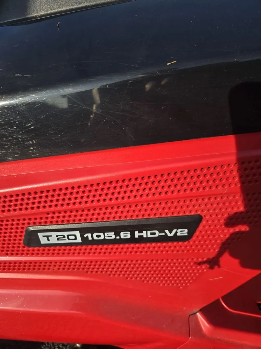 Ride on lawnmower - Image 2