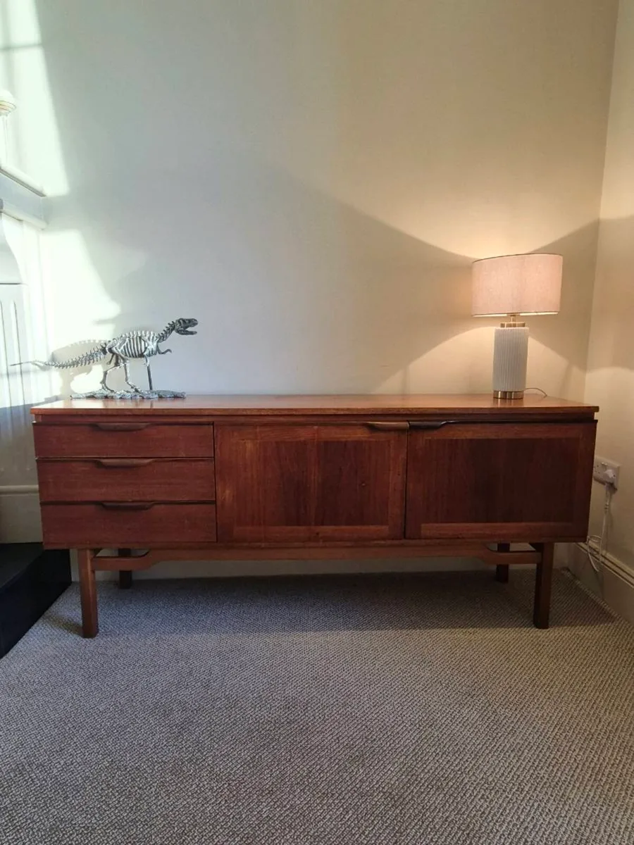 Mid Century sideboard - Image 2