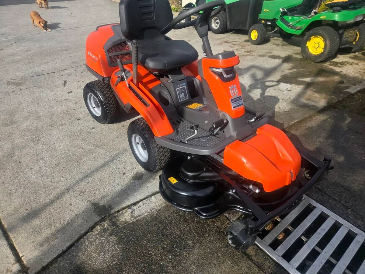 4 wheel drive husquvana for sale - Image 2