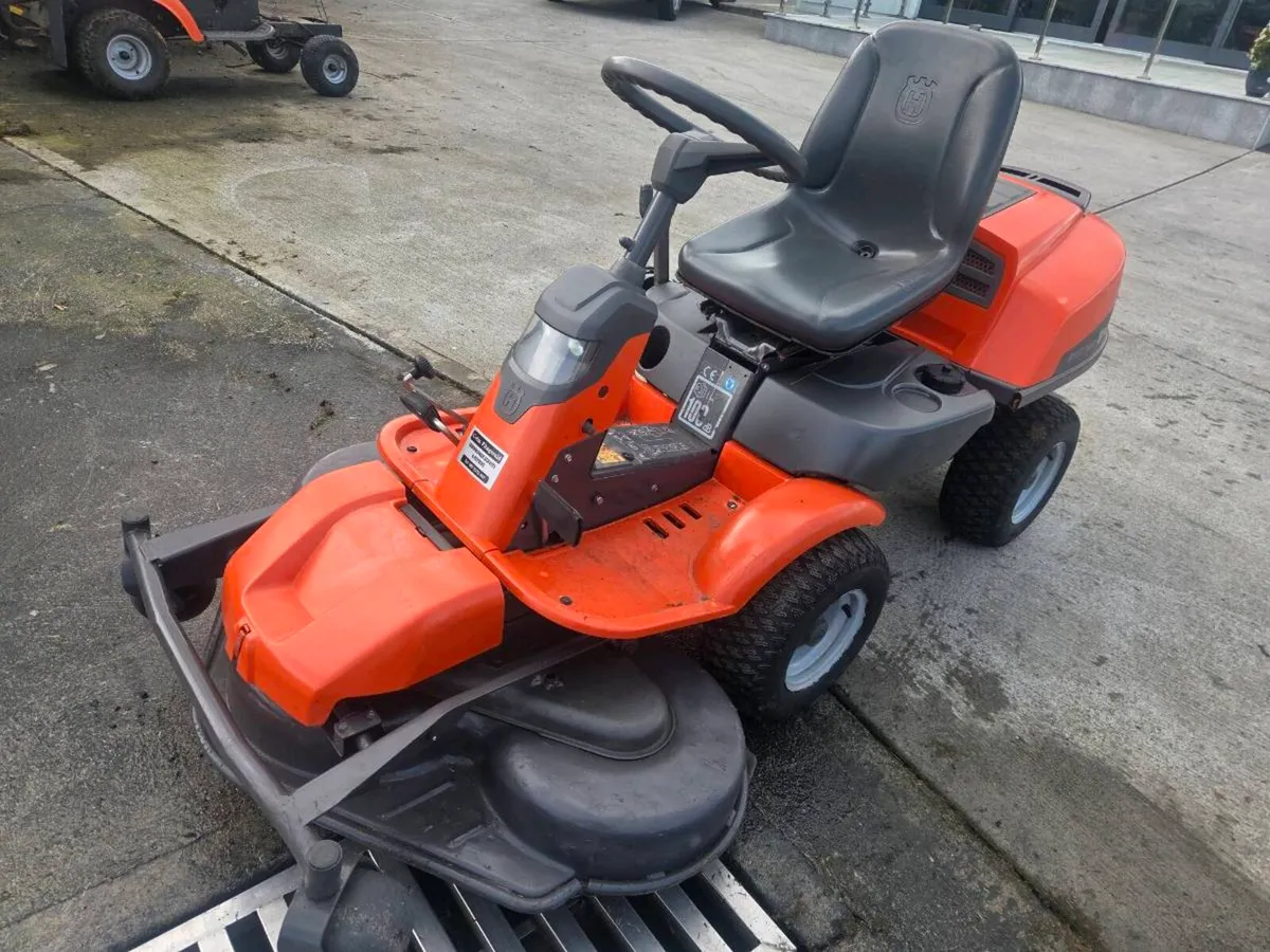 4 wheel drive husquvana lawnmower for sale - Image 2