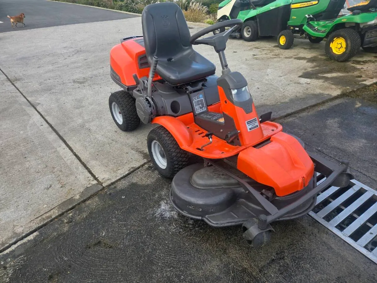 4 wheel drive husquvana lawnmower for sale - Image 1