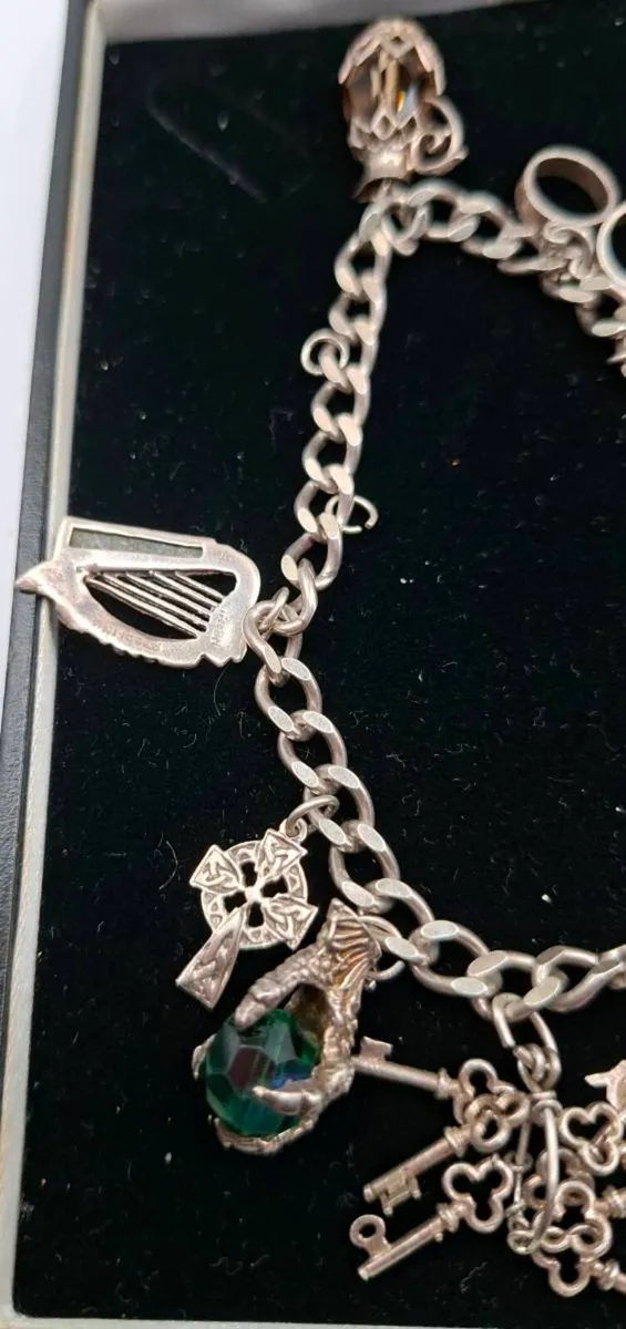 Vintage sterling silver charm bracelet - Image 4