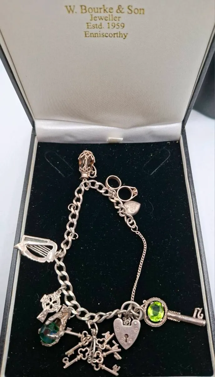 Vintage sterling silver charm bracelet - Image 2