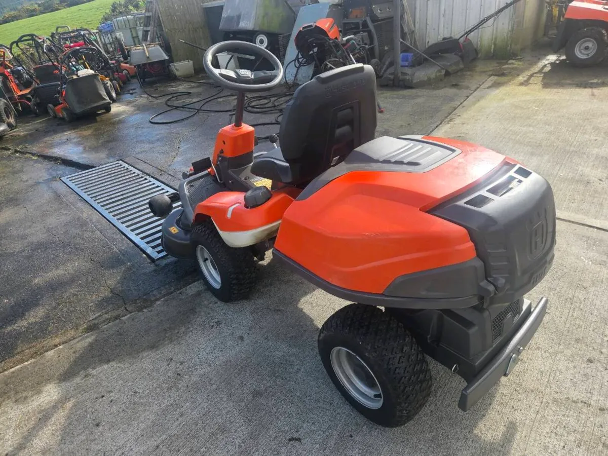 Husquvana front deck lawnmower for sale - Image 4
