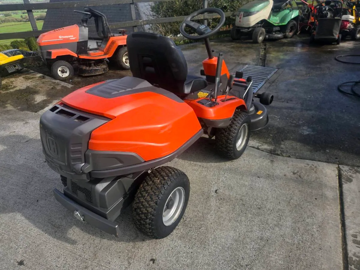 Husquvana front deck lawnmower for sale - Image 3