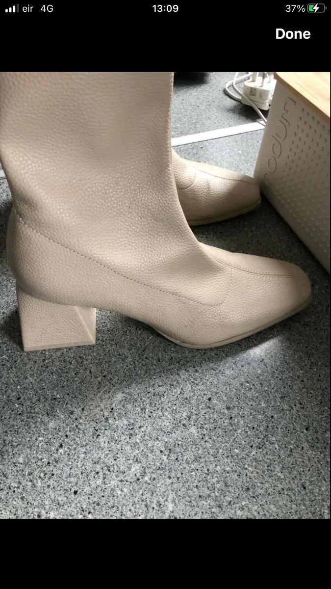 Ladies boots size 6 €5 - Image 2