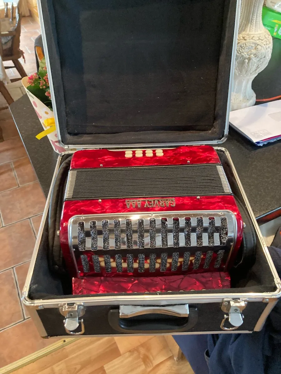 GARVEY AAA ACCORDIAN - Image 1