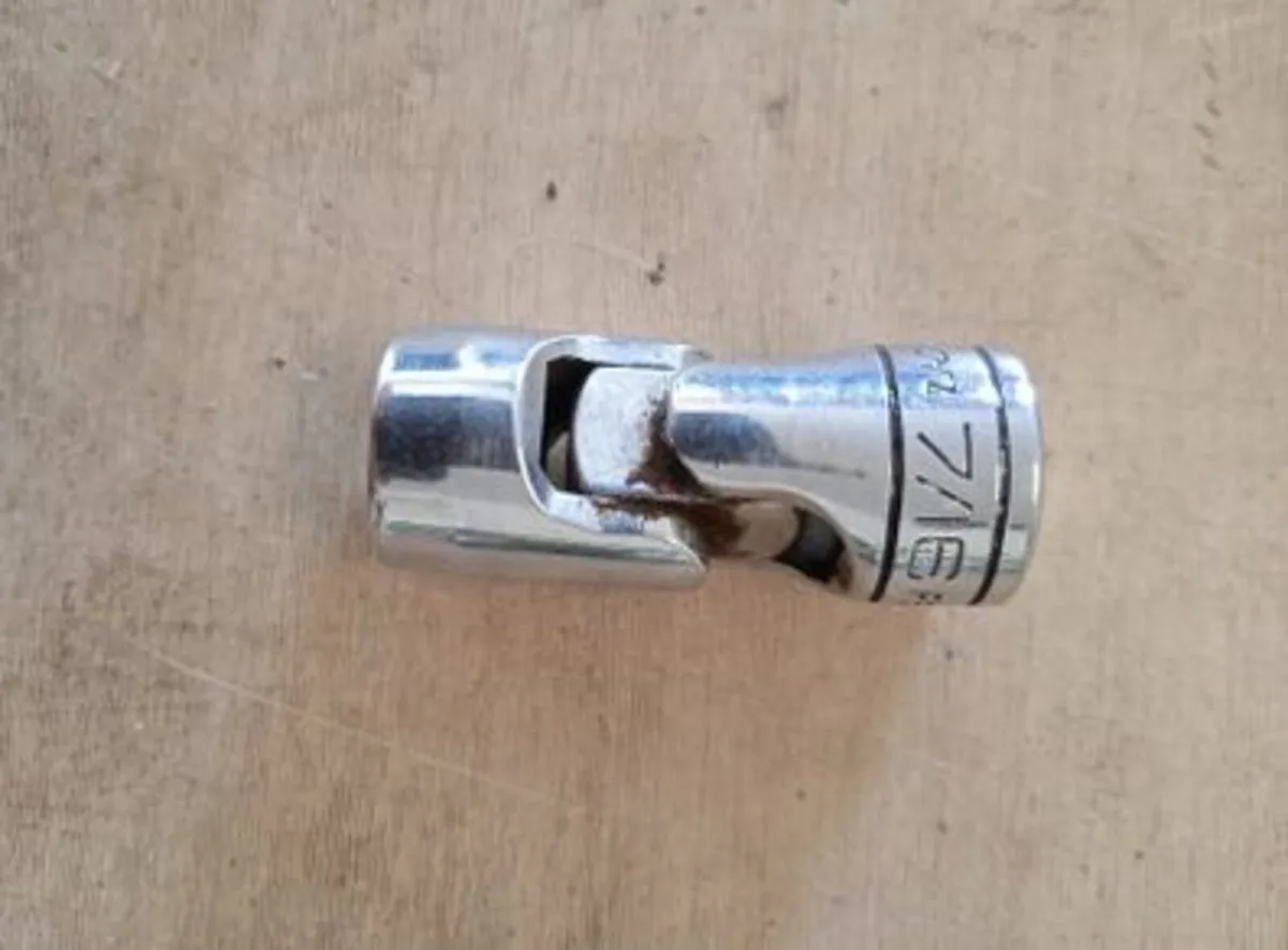 Snap On wobbly socket - Image 1