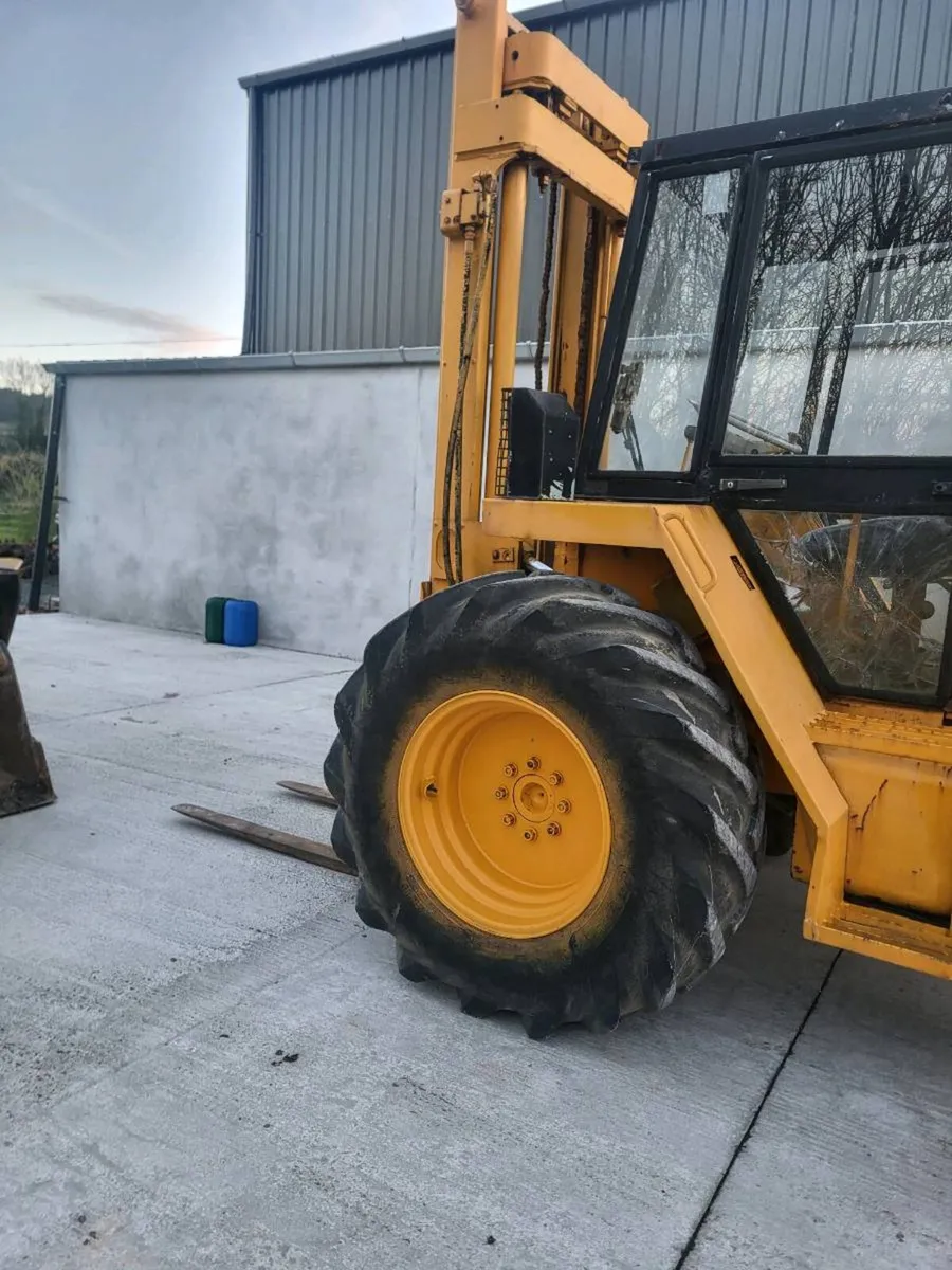 Fork lift 4 WD - Image 3