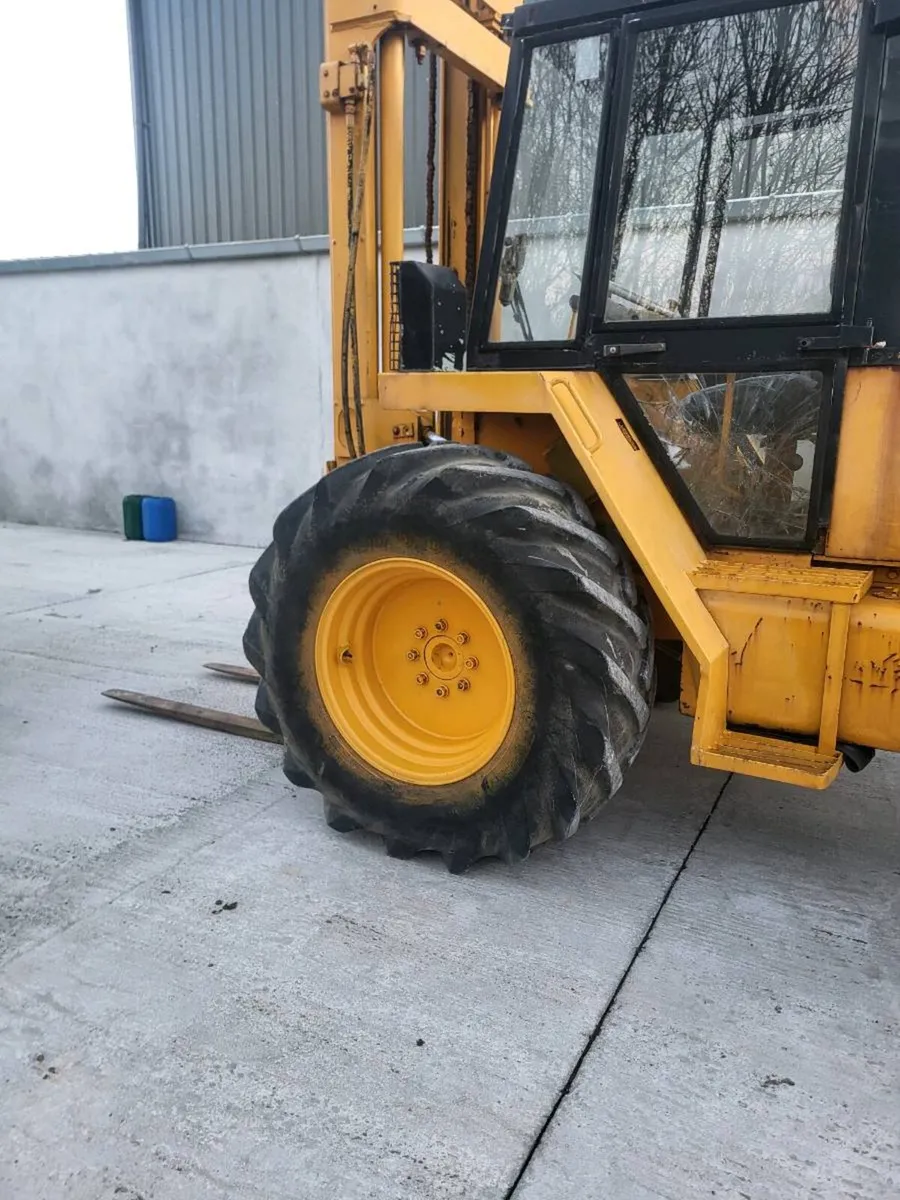 Fork lift 4 WD - Image 4