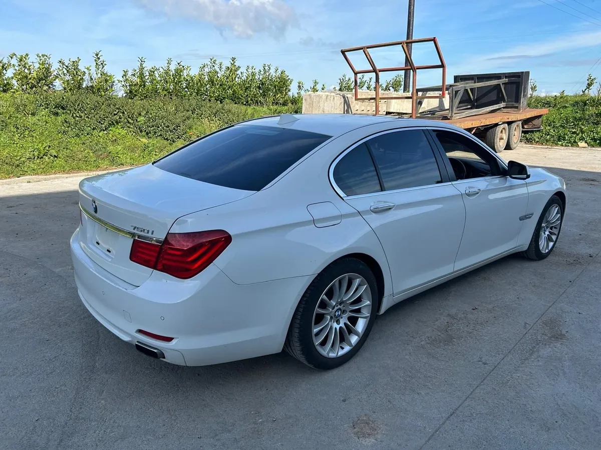 2012 Bmw 750i 4.4twinturbo BREAKING - Image 4