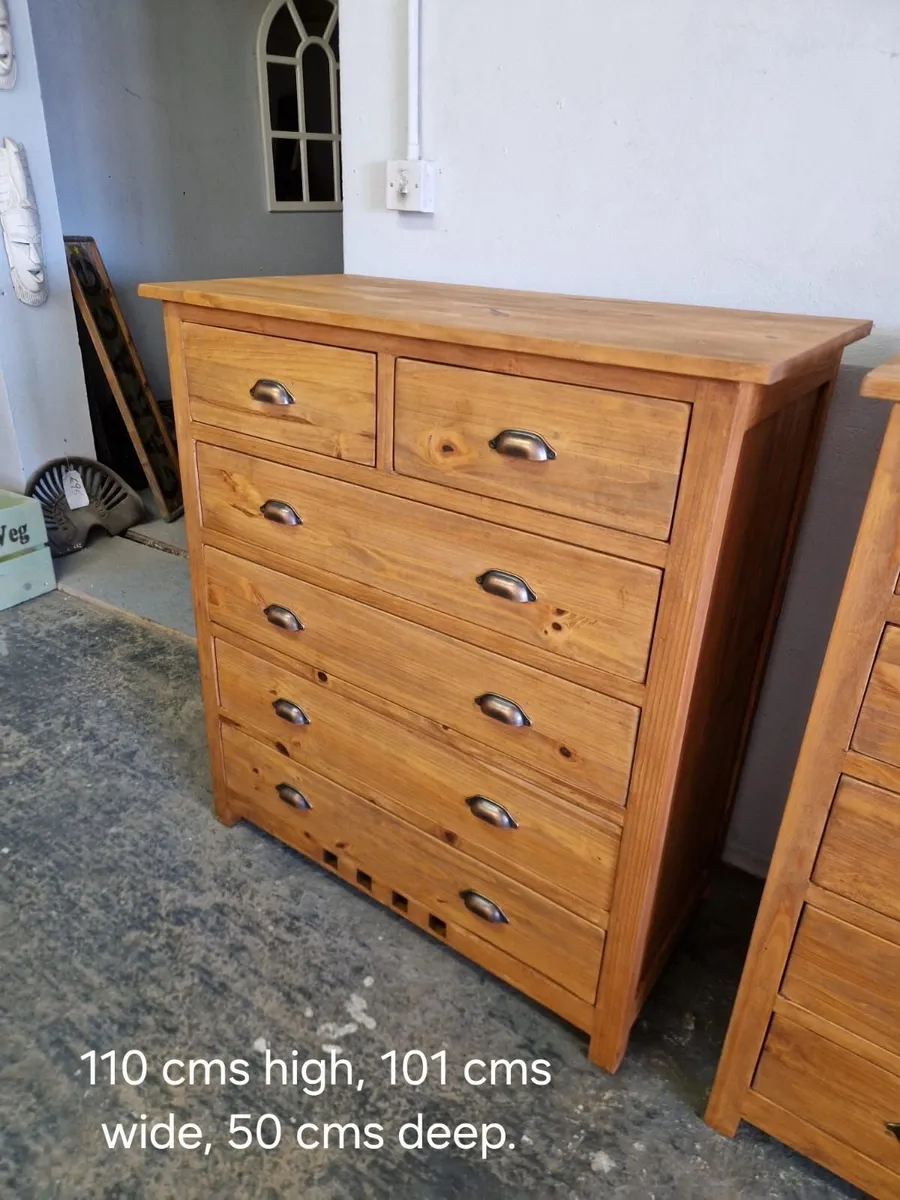 Shaker style pine chest of drawers - Image 2