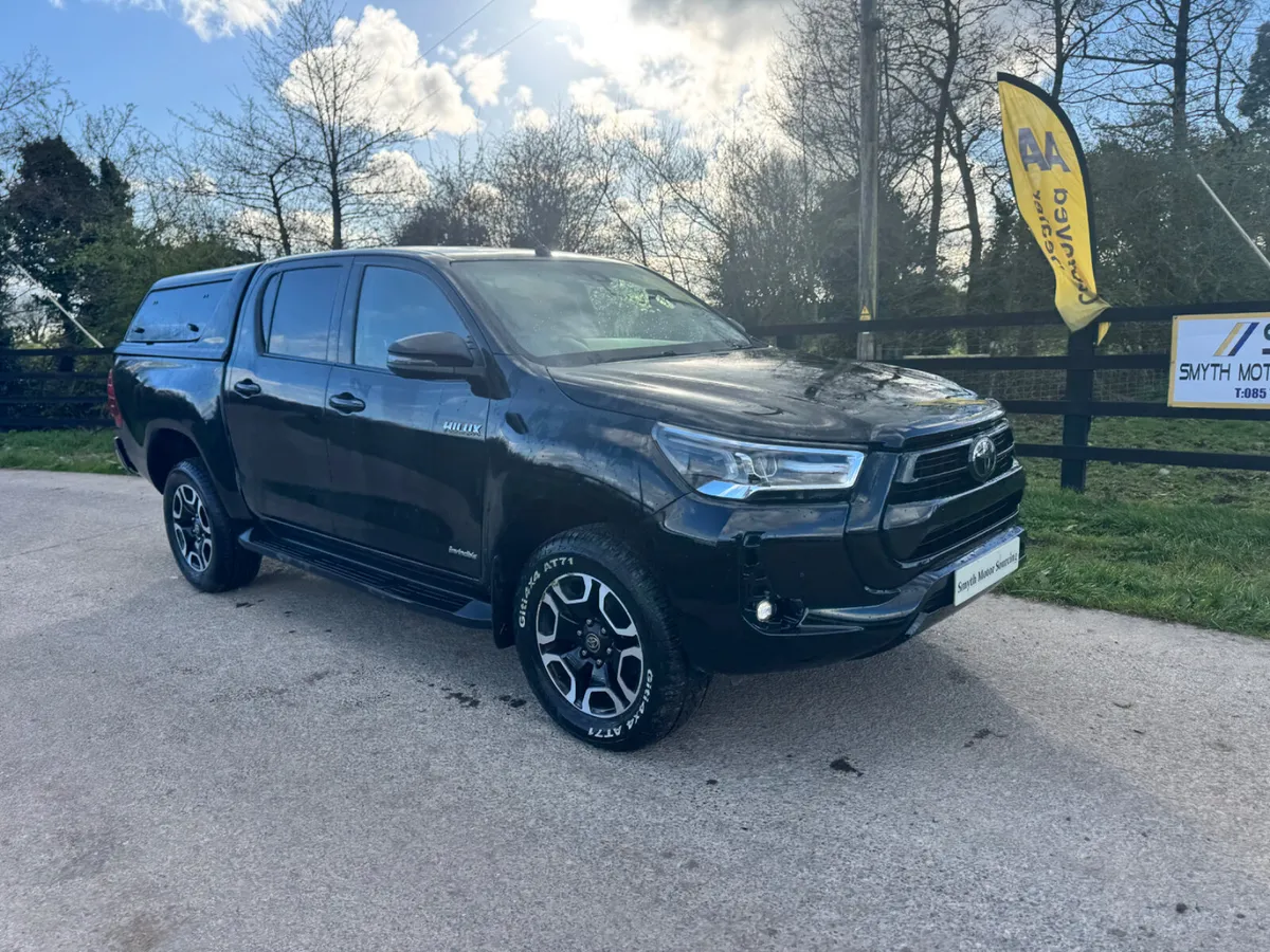 2021 Toyota Hilux Invincible AUTO**** - Image 2