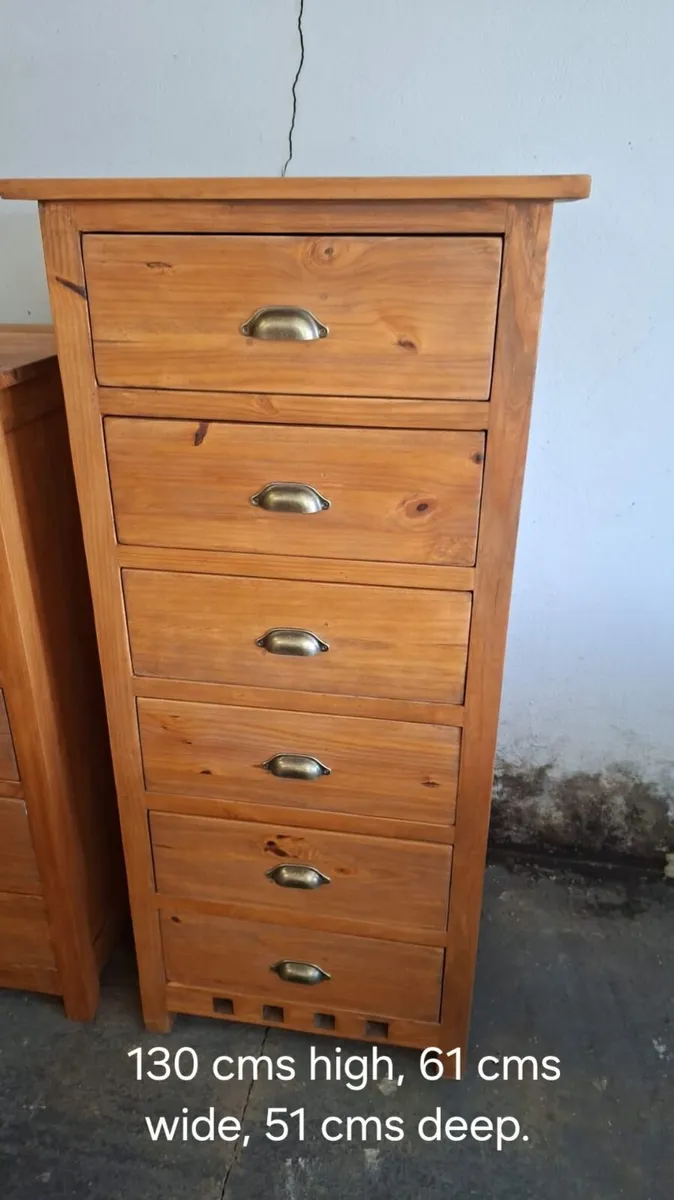 Large shaker style pine tallboy chest of drawers - Image 3