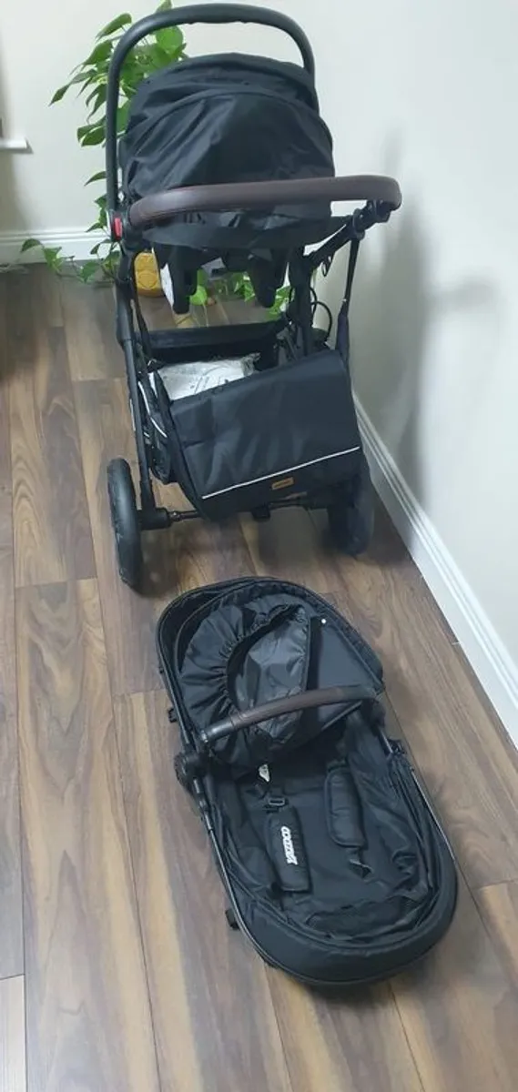 Brand new baby travel system - Image 4