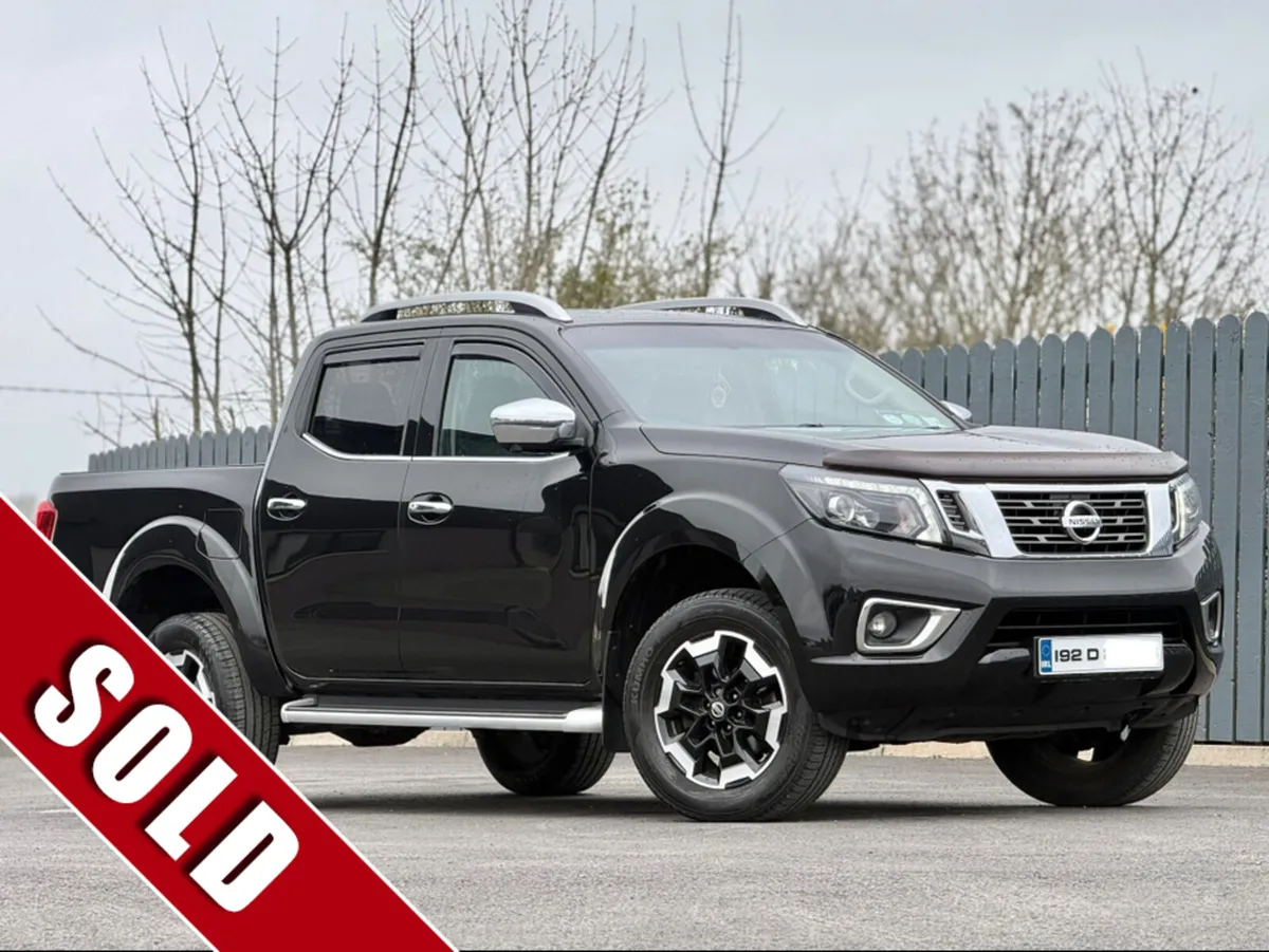 Nissan Navara LOW MILES - AUTO - TEKNA NAVARA - Image 1