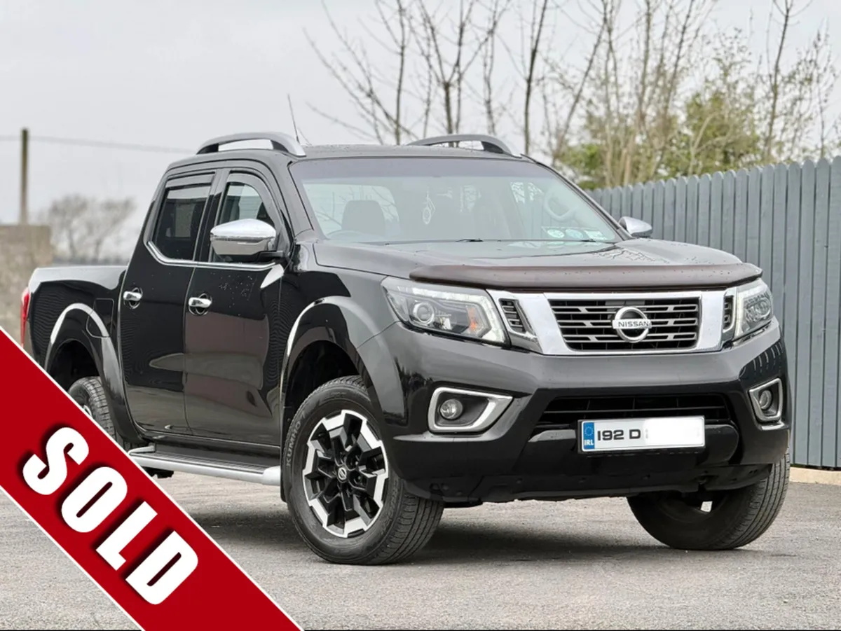 Nissan Navara LOW MILES - AUTO - TEKNA NAVARA - Image 4