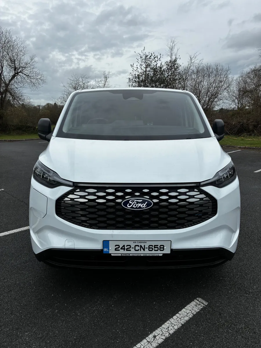 Ford Transit Custom 2024 - Image 1