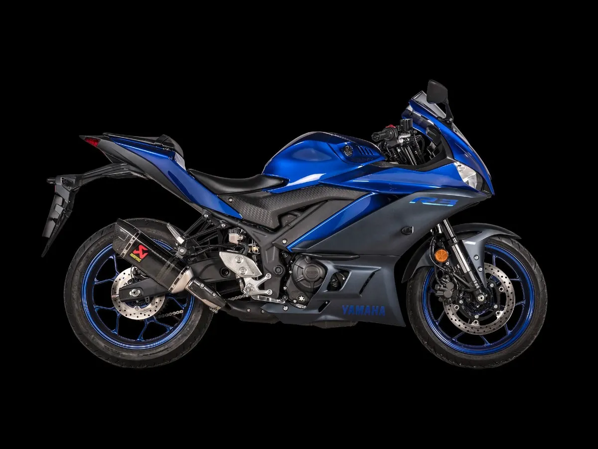 Akrapovic Carbon Exhaust Slip on - Yamaha R3 - Image 2