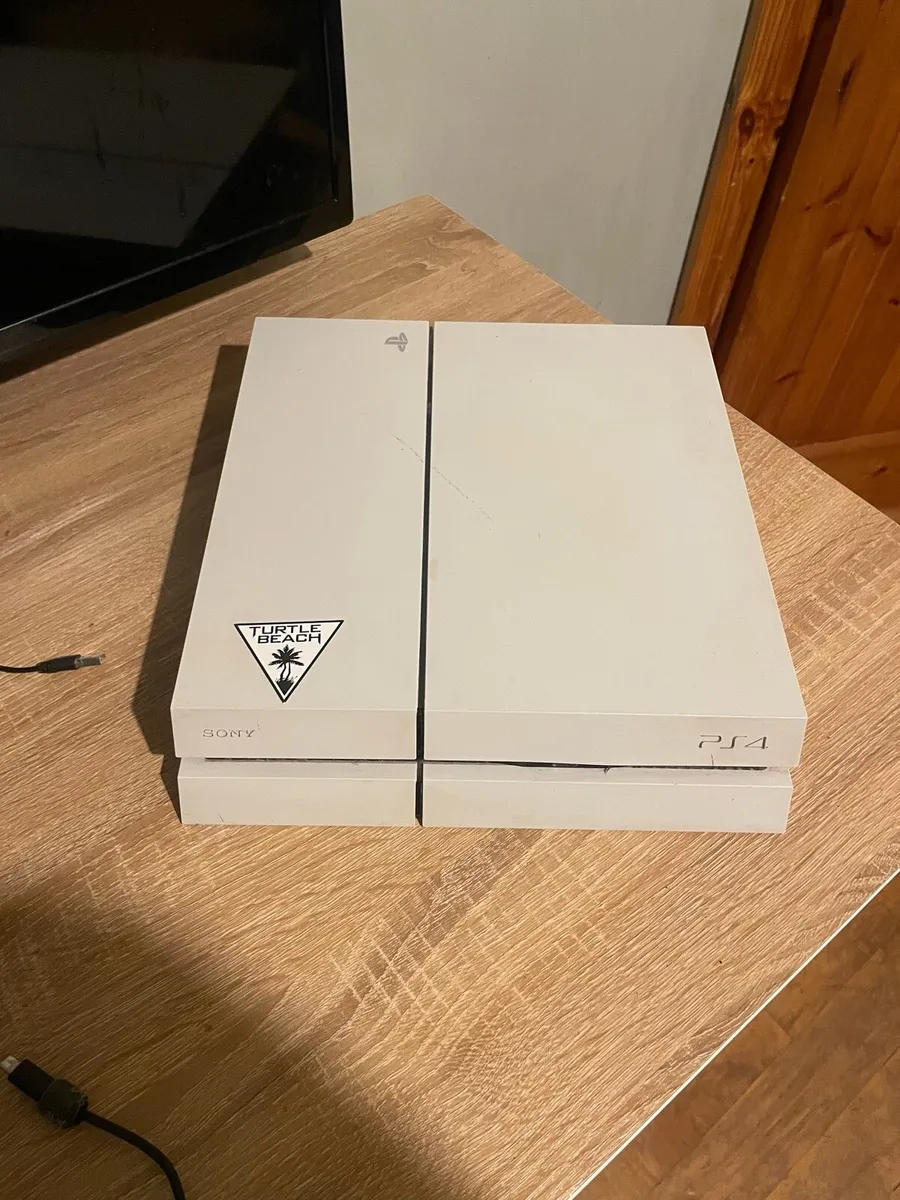 PS4 - Image 1