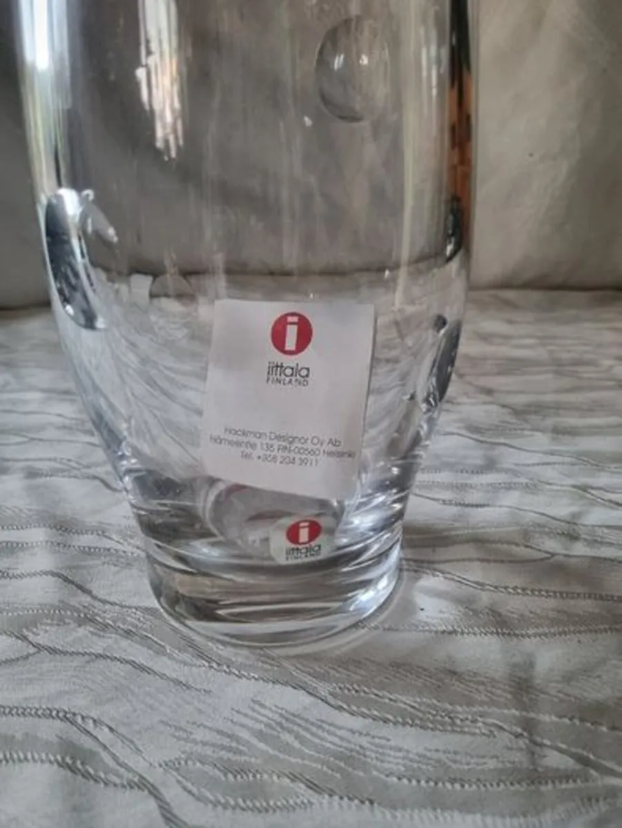 Scandinavian Art Glass Vase Iittala Finland - Image 4