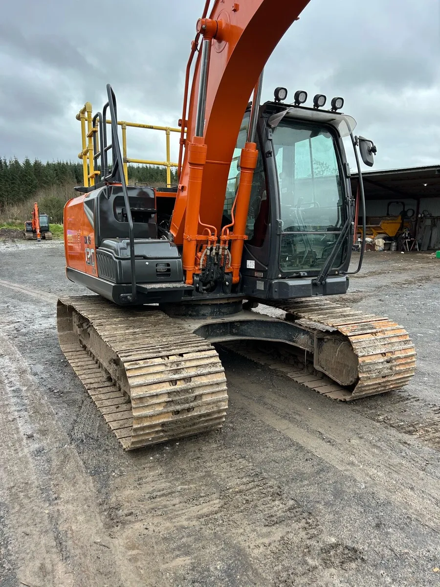 Hitachi 130-7 - Image 4