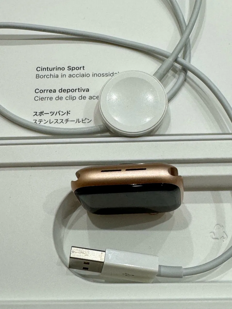 Apple Watch SE - Image 2