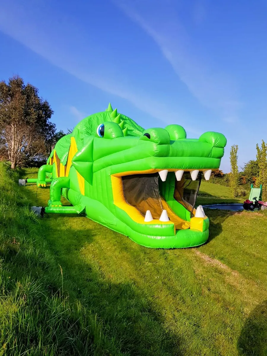 Bouncy castle for sale - Image 1