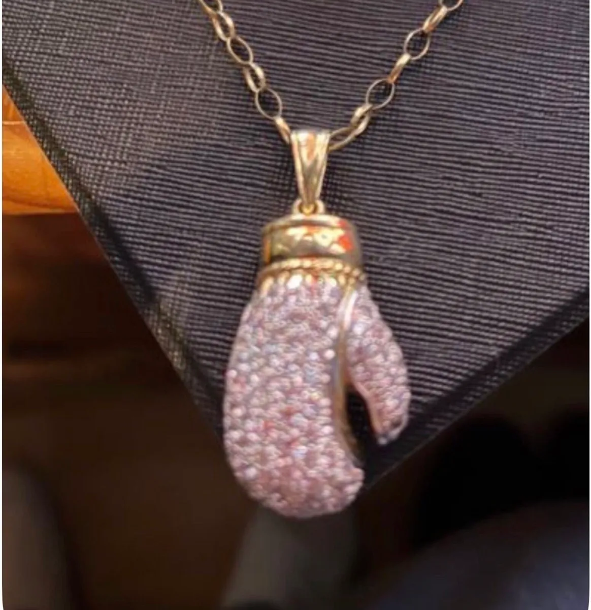 22 grams Gold pendant and chain Call 📞 0857861538 - Image 1