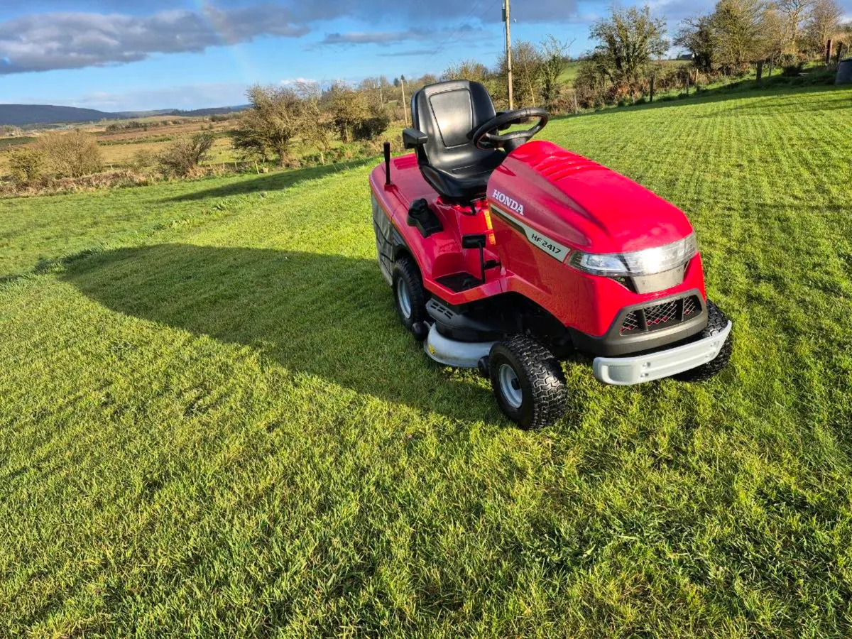 Honda HF2417 HME Ride on - Image 1